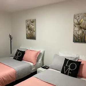 Hermoso En El Rodadero, A Tan Sólo Cuadra De La Playa! Apartamento